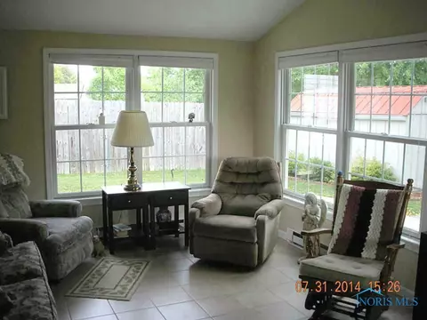 1102 Bavarian Ln, Bryan, OH 43506 photo 6