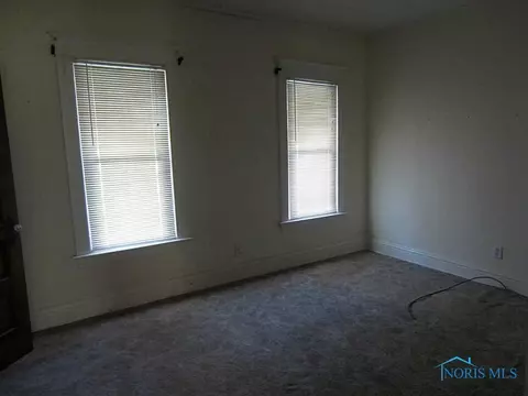 319 E Dudley, Maumee, OH 43537 photo 5