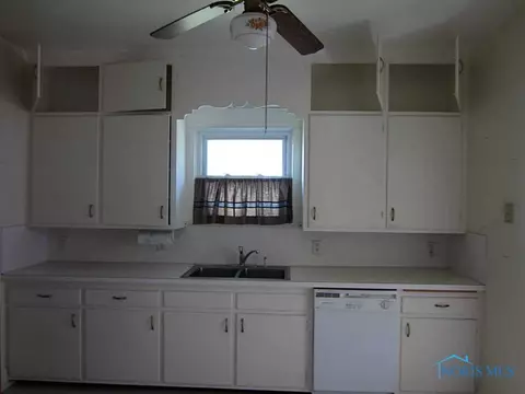319 E Dudley, Maumee, OH 43537 photo 9