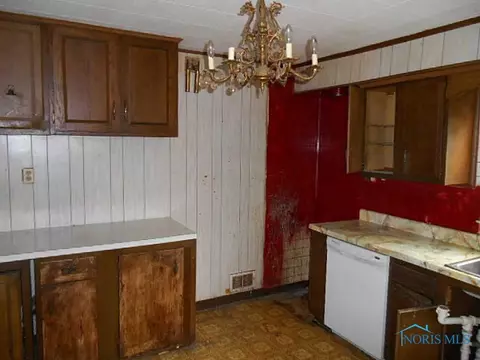 742 Moran Ave, Toledo, OH 43607 photo 4
