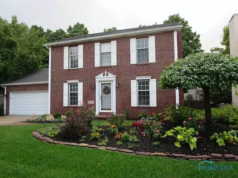 2221 Maple Tree Dr, Maumee, OH 43537 photo 1