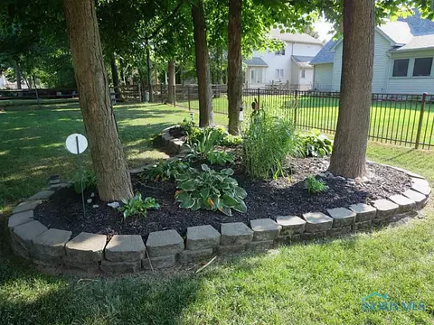 2221 Maple Tree Dr, Maumee, OH 43537 photo 18