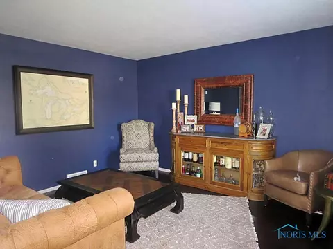 2221 Maple Tree Dr, Maumee, OH 43537 photo 5