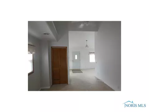 237 E Harbor View Dr, Harbor View, OH 43434 photo 4