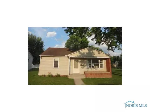 819 S Walnut St, Bryan, OH 43506 photo 1