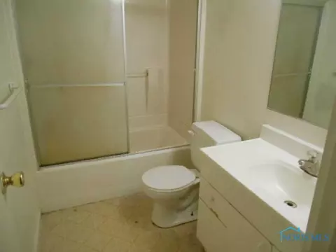 1126 Searles Rd, Toledo, OH 43607 photo 7
