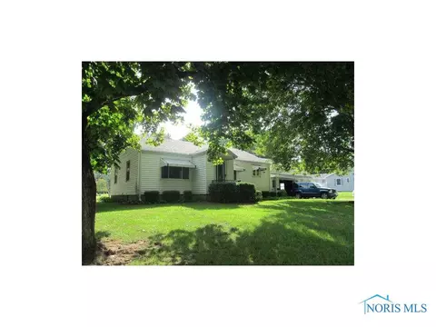 602 Adrian St, Delta, OH 43515 photo 1