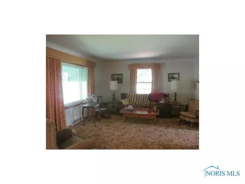 602 Adrian St, Delta, OH 43515 photo 2