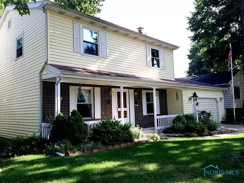 876 Cherry Ln, Waterville, OH 43566 photo 1