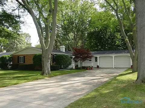 405 John St, Bryan, OH 43506 photo 1