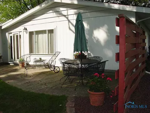 405 John St, Bryan, OH 43506 photo 9
