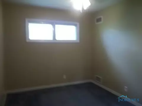 359 E Main St, Oak Harbor, OH 43449 photo 12