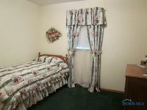 105 Warner, Walbridge, OH 43465 photo 7