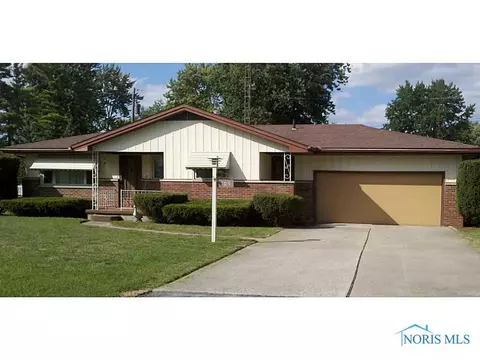 105 Warner, Walbridge, OH 43465 photo 1