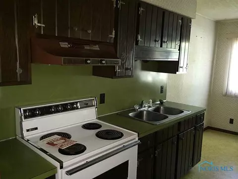 222 Cherry St, Holgate, OH 43527 photo 6