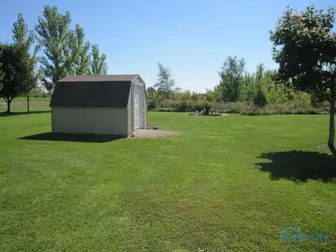 5919 Ayers Rd, Walbridge, OH 43465 photo 20