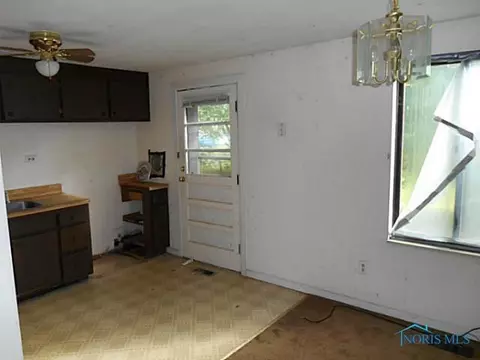 528 Heathshire Dr, Toledo, OH 43607 photo 5