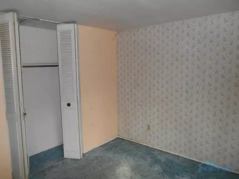 528 Heathshire Dr, Toledo, OH 43607 photo 8