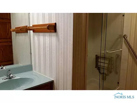122 N Adrian St, Lyons, OH 43533 photo 14