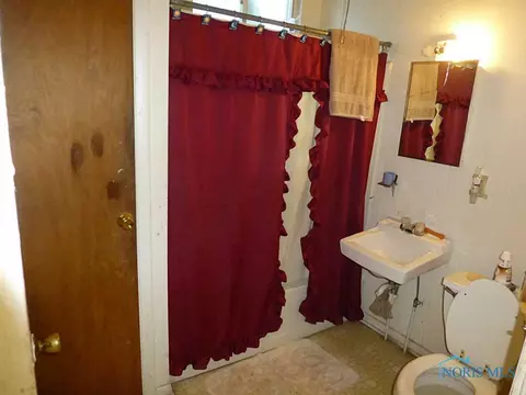 941 Hamilton St, Toledo, OH 43607 photo 6
