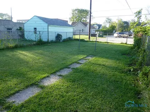 941 Hamilton St, Toledo, OH 43607 photo 3