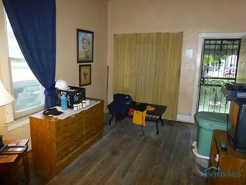941 Hamilton St, Toledo, OH 43607 photo 8