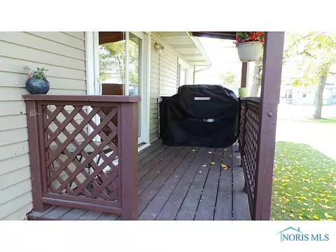 28140 E Broadway, Walbridge, OH 43465 photo 17