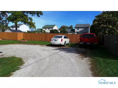 28140 E Broadway, Walbridge, OH 43465 photo 16
