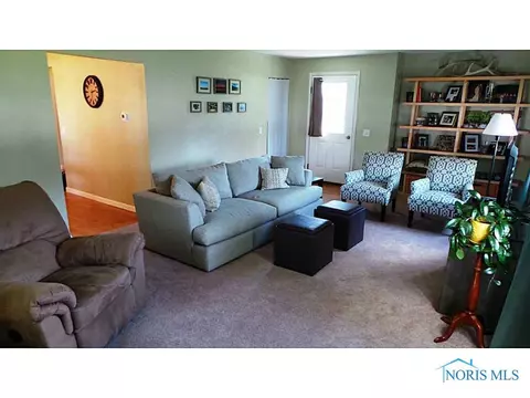 28140 E Broadway, Walbridge, OH 43465 photo 5