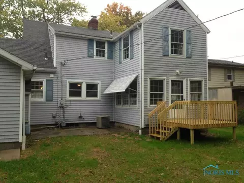 825 Navarre St, Bryan, OH 43506 photo 3