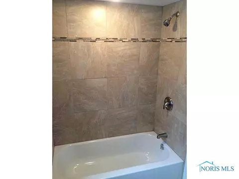825 Navarre St, Bryan, OH 43506 photo 19