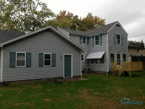 825 Navarre St, Bryan, OH 43506 photo 4