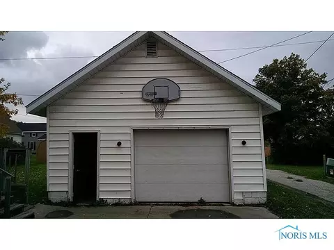 509 E Bryan, Bryan, OH 43506 photo 3