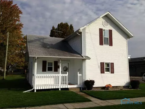 621 E Butler St, Bryan, OH 43506 photo 2