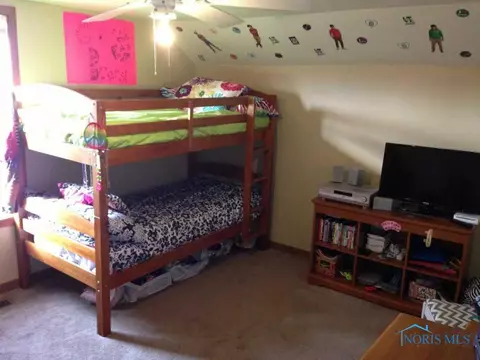 621 E Butler St, Bryan, OH 43506 photo 9
