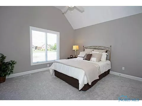 6945 Old Pine Ln, Maumee, OH 43537 photo 12