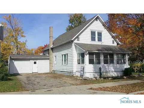 406 Center St, Bryan, OH 43506 photo 1