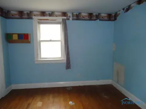 8404 Cedar Point Rd, Oregon, OH 43616 photo 9