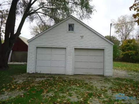 8404 Cedar Point Rd, Oregon, OH 43616 photo 11
