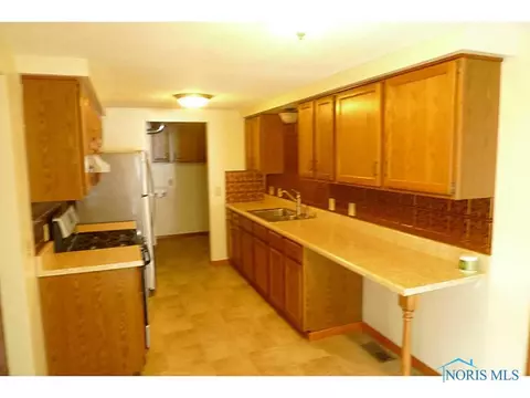 824 W Jackson St, Paulding, OH 45879 photo 4