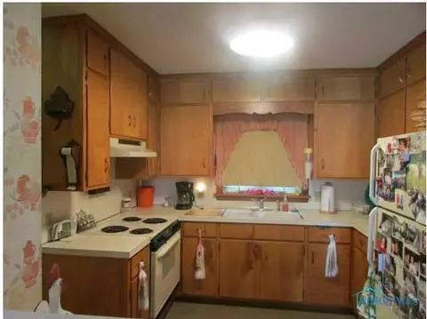 903 E Graceway Dr, Napoleon, OH 43545 photo 5