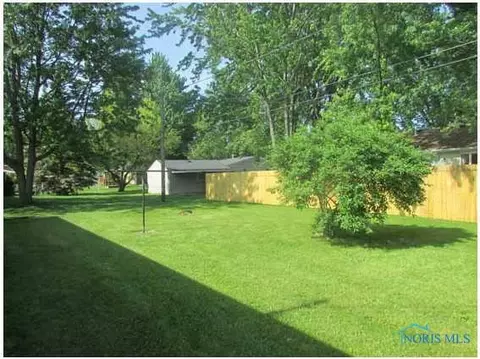 903 E Graceway Dr, Napoleon, OH 43545 photo 6