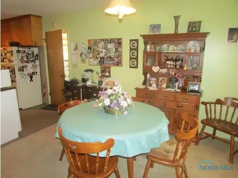 903 E Graceway Dr, Napoleon, OH 43545 photo 4