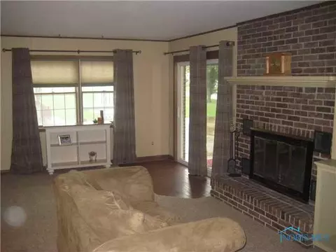 823 Cardinal Dr, Bryan, OH 43506 photo 9