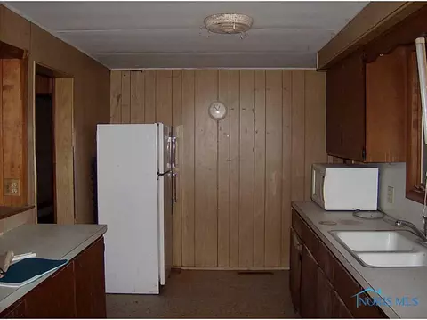 135 Baltimore, Hamler, OH 43524 photo 2