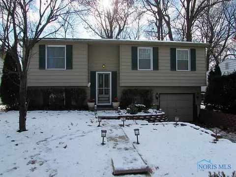 4249 Foxchapel Rd, Toledo, OH 43607 photo 1