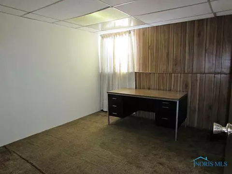 4249 Foxchapel Rd, Toledo, OH 43607 photo 9