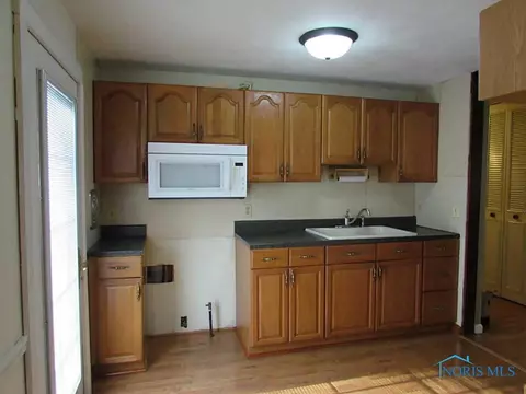 4249 Foxchapel Rd, Toledo, OH 43607 photo 5