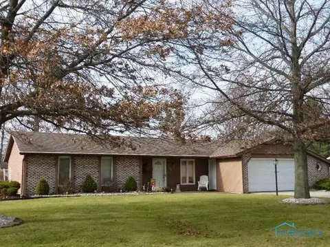 205 Scott Dr, Bryan, OH 43506 photo 1