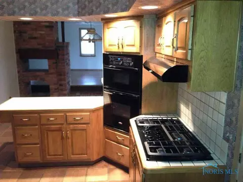 406 Willmore Dr, Bryan, OH 43506 photo 7